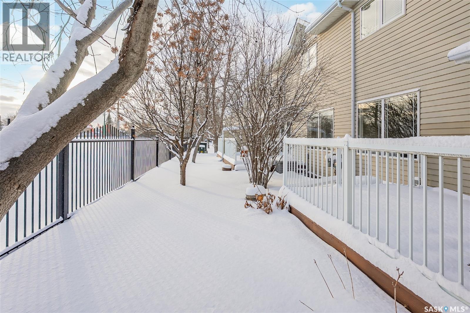 Single Family House 2 Level for Sale in   HERITAGE GREEN Saskatoon 