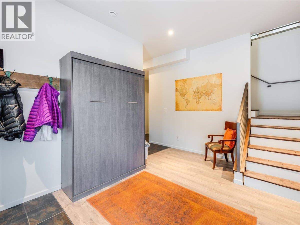 941 Redstone Drive, Rossland