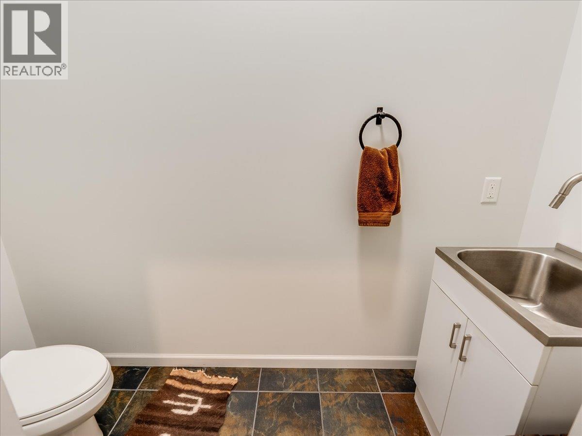 941 Redstone Drive, Rossland