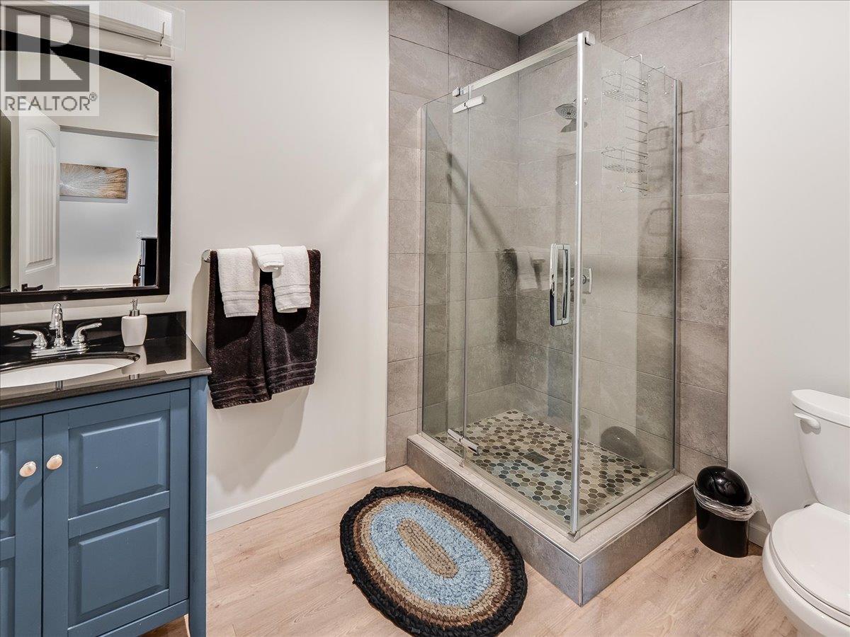 941 Redstone Drive, Rossland