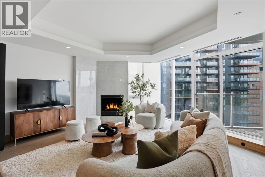 Single Family House for Sale in    Avenue SW Eau Claire Calgary 