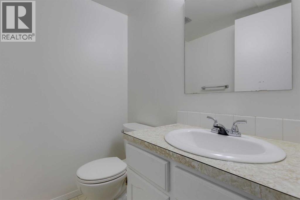 Single Family House for Sale in    Street SW Oakridge Calgary 