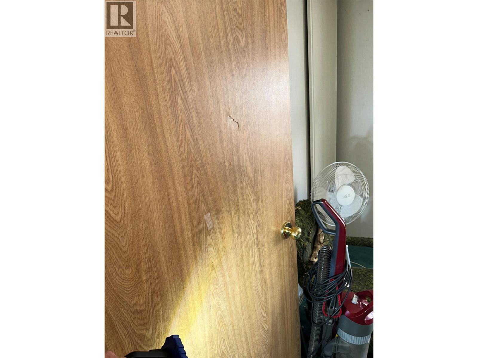 2388 QUILCHENA AVENUE - 11