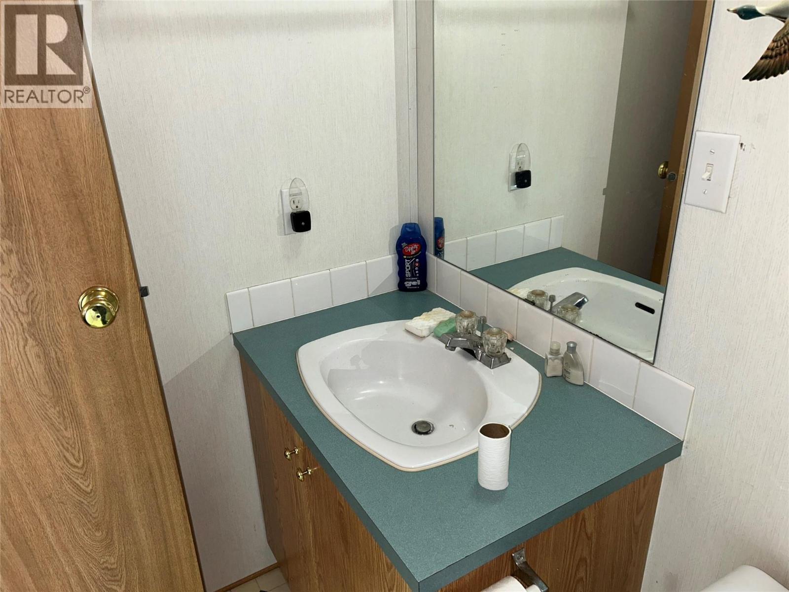 2388 QUILCHENA AVENUE - 15