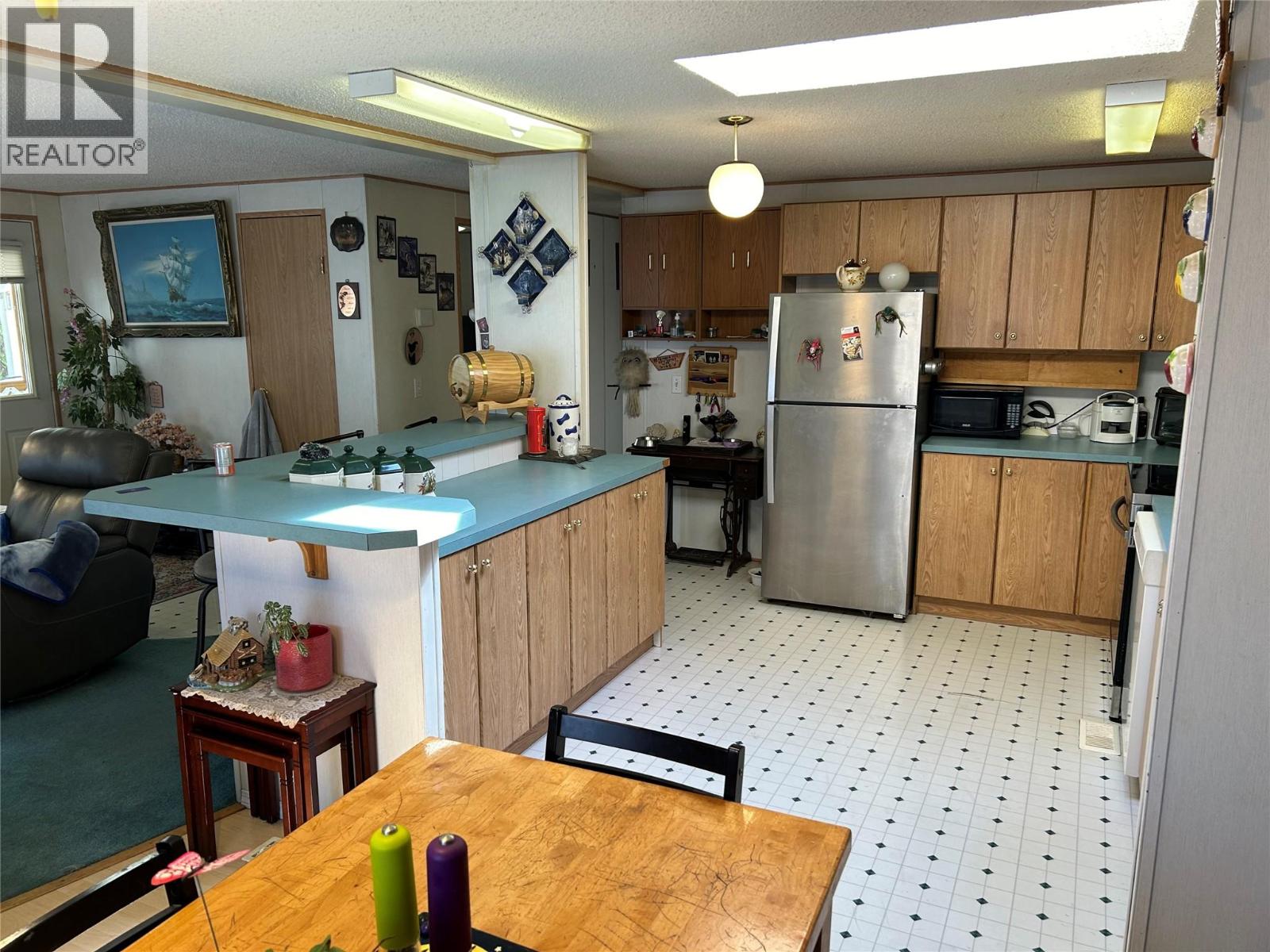 2388 QUILCHENA AVENUE - 6