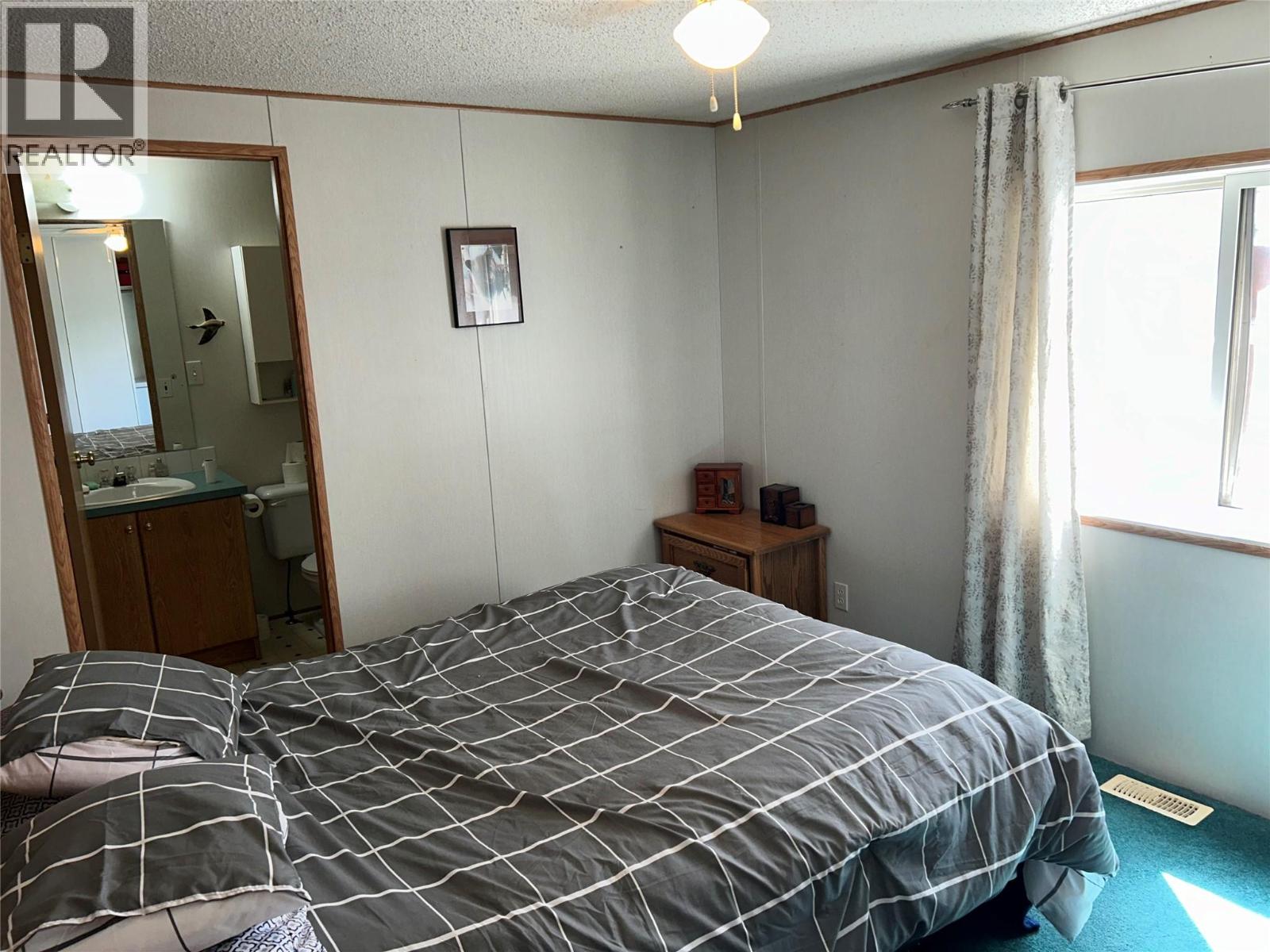 2388 QUILCHENA AVENUE - 18