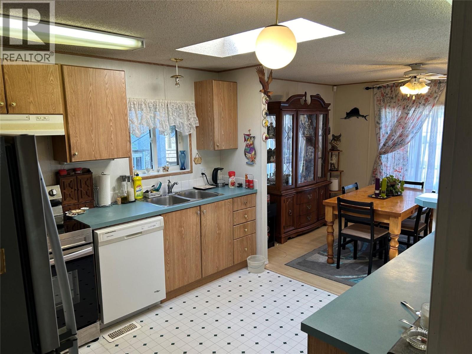 2388 QUILCHENA AVENUE - 9