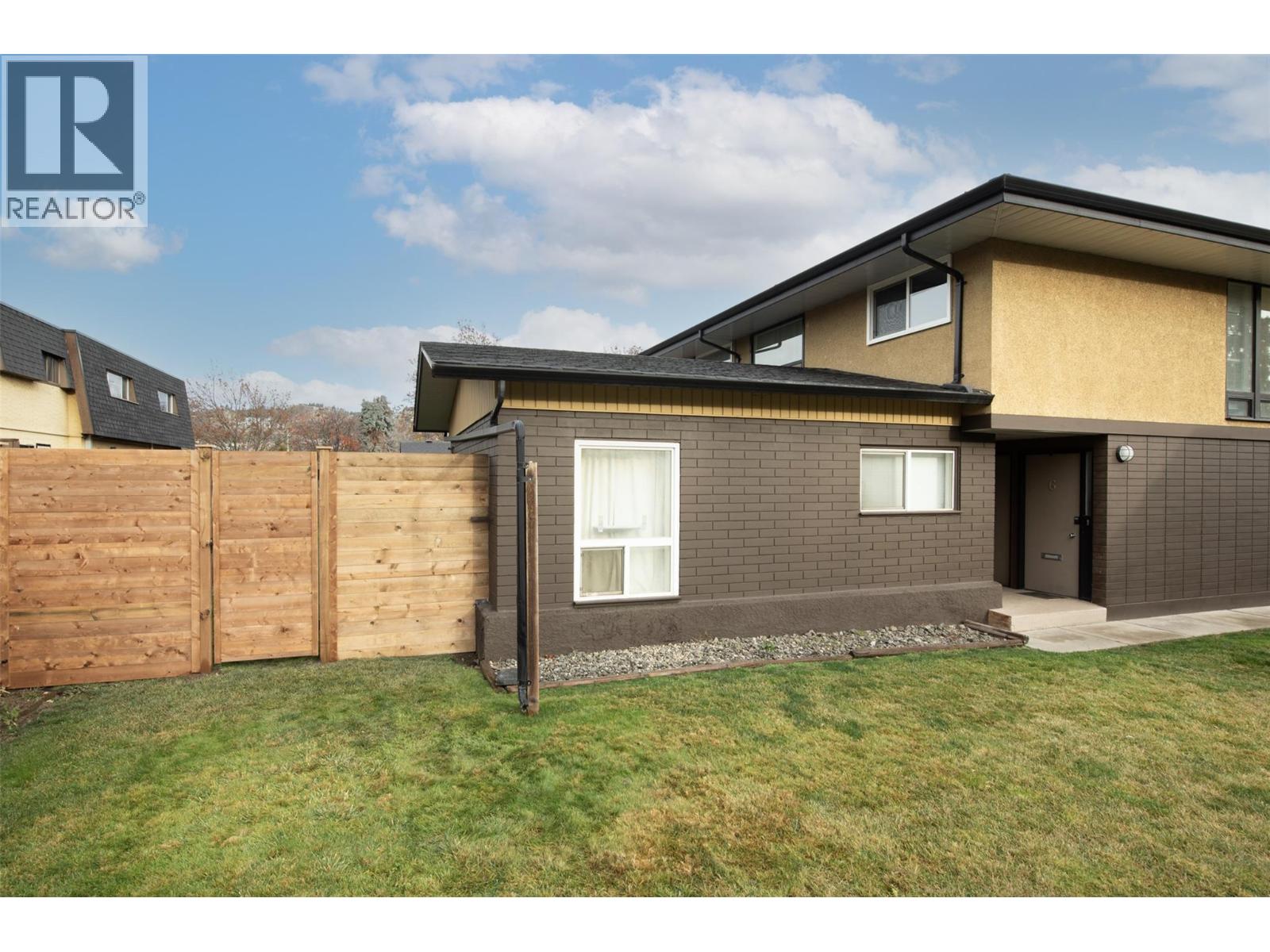 6 1291 Bernard Avenue, Kelowna