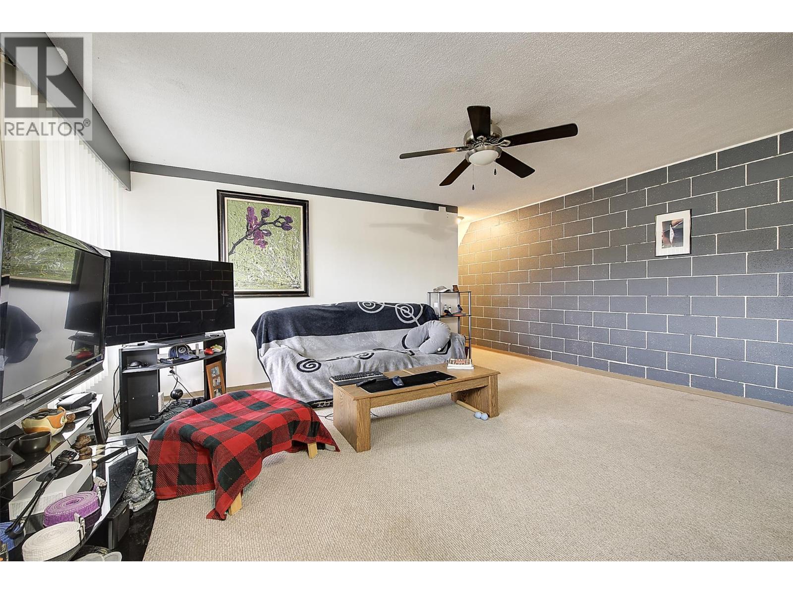 6 1291 Bernard Avenue, Kelowna