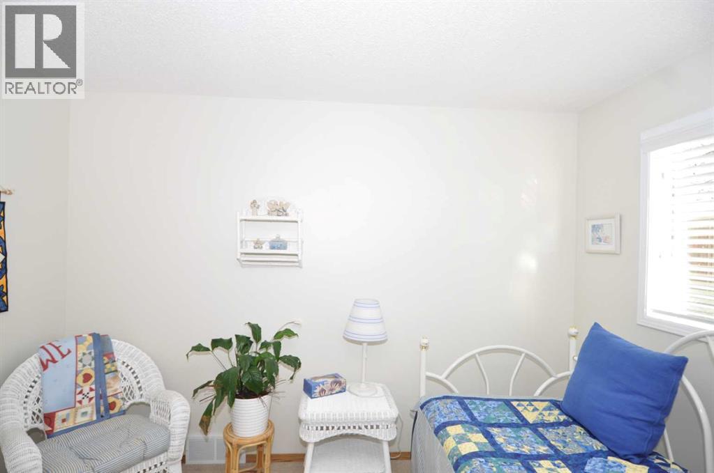 Single Family House for Sale in  Edenwold Green NW Edgemont Calgary 