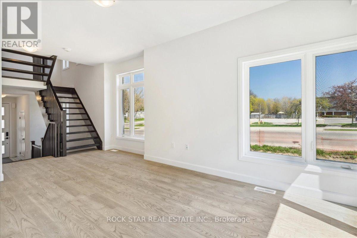 Single Family House for Sale in  SOUTHAM LANE Hamilton (Mountview) 