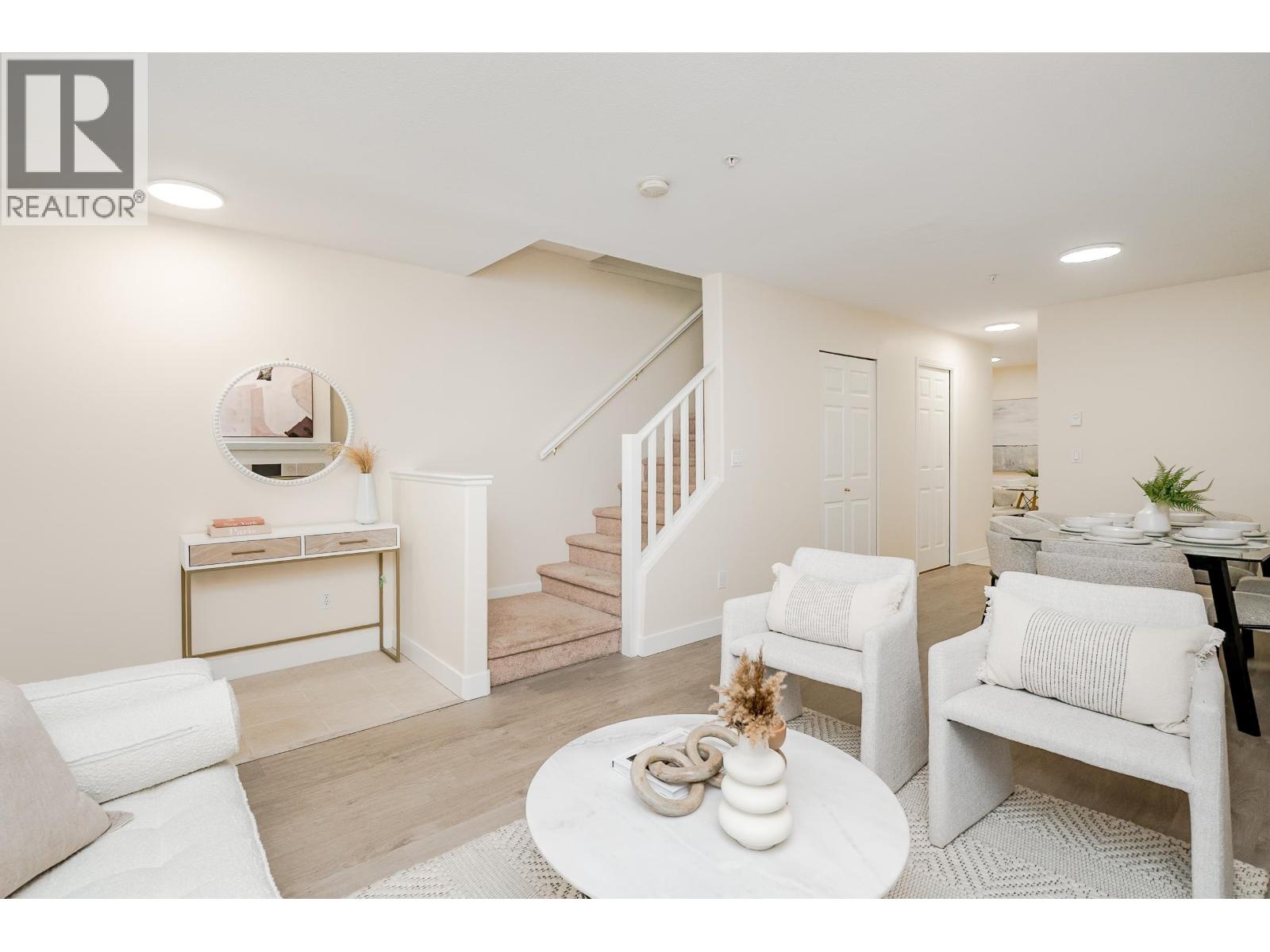 49 6588 SOUTHOAKS CRESCENT, Burnaby