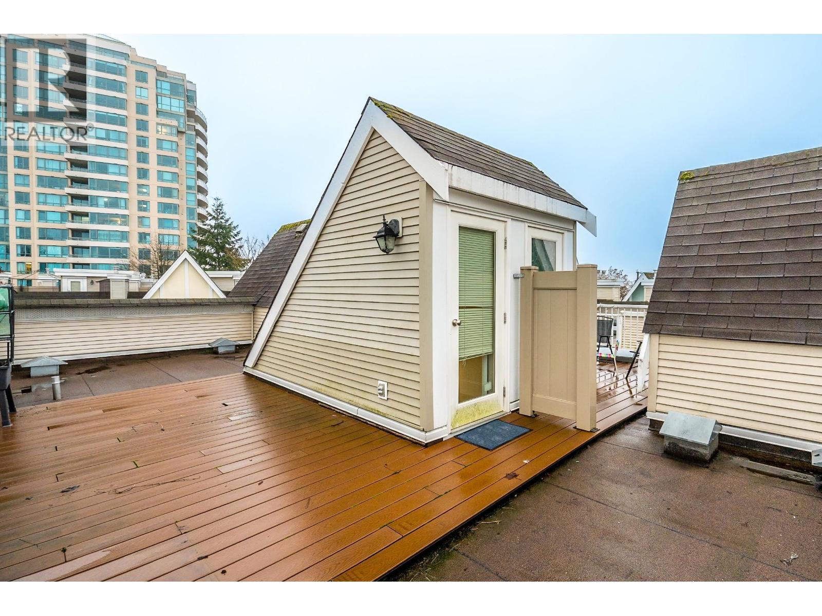 49 6588 SOUTHOAKS CRESCENT, Burnaby