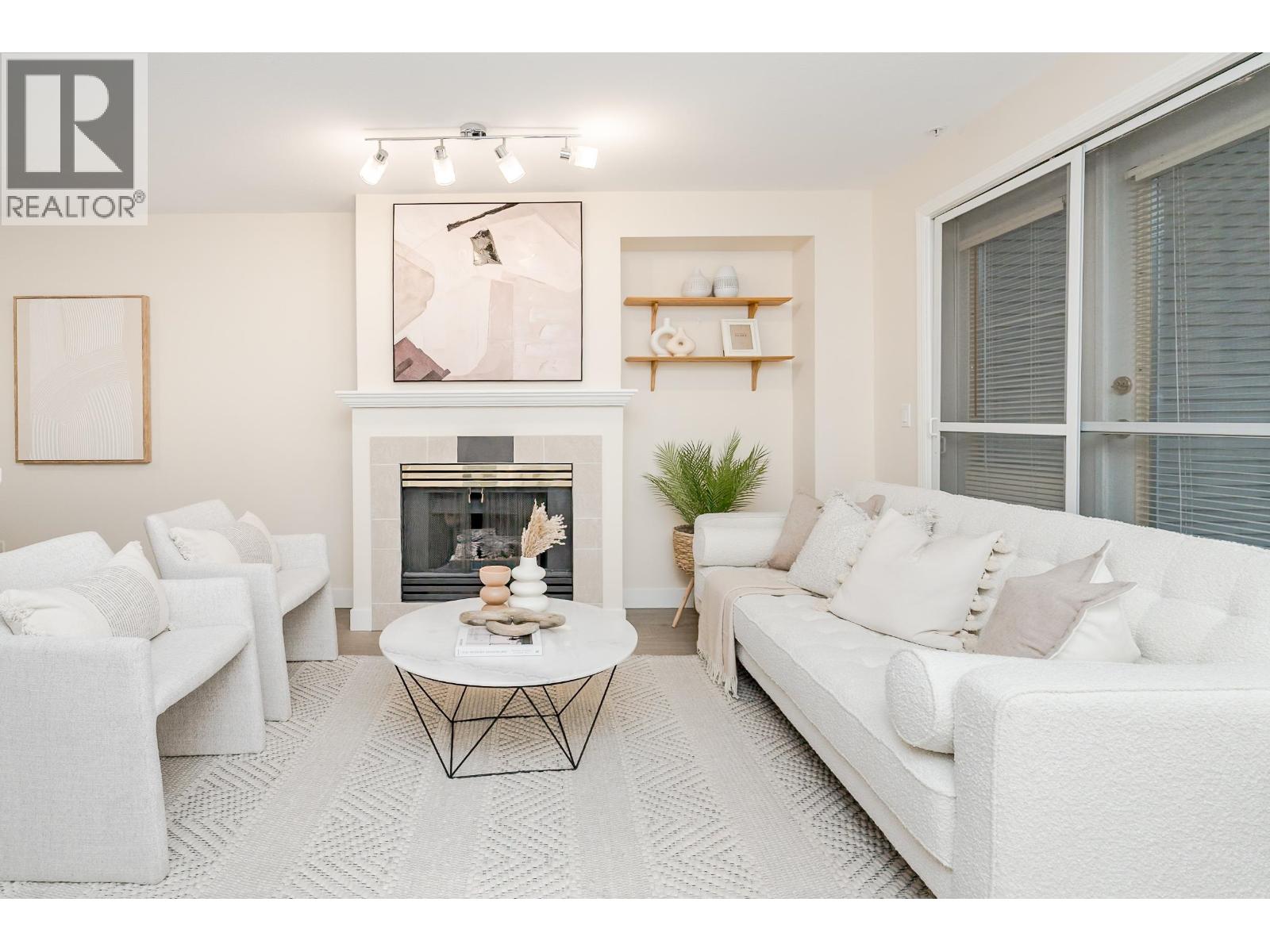 49 6588 SOUTHOAKS CRESCENT, Burnaby