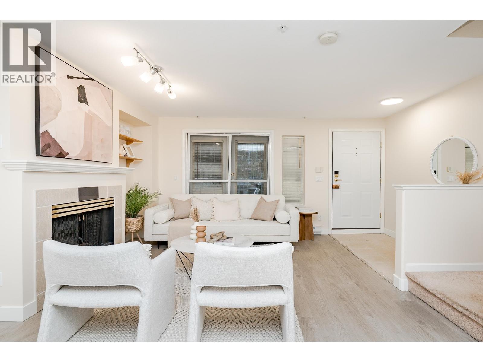 49 6588 SOUTHOAKS CRESCENT, Burnaby