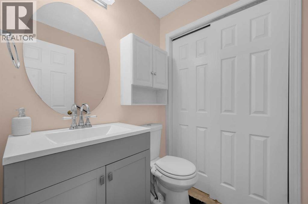 Single Family House for Sale in  Coral Springs Circle NE Coral Springs Calgary 