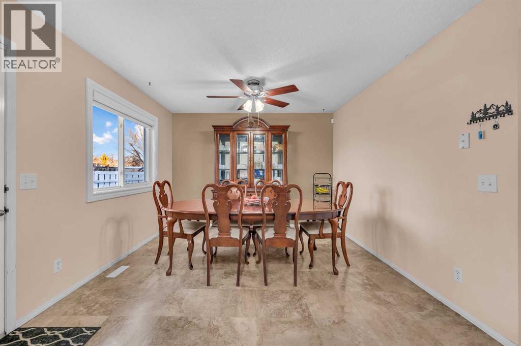 Single Family House for Sale in  Coral Springs Circle NE Coral Springs Calgary 