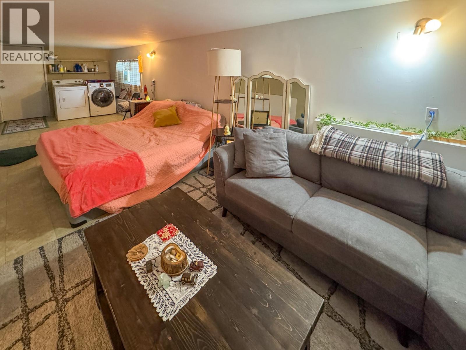 1827 97TH Street, Osoyoos