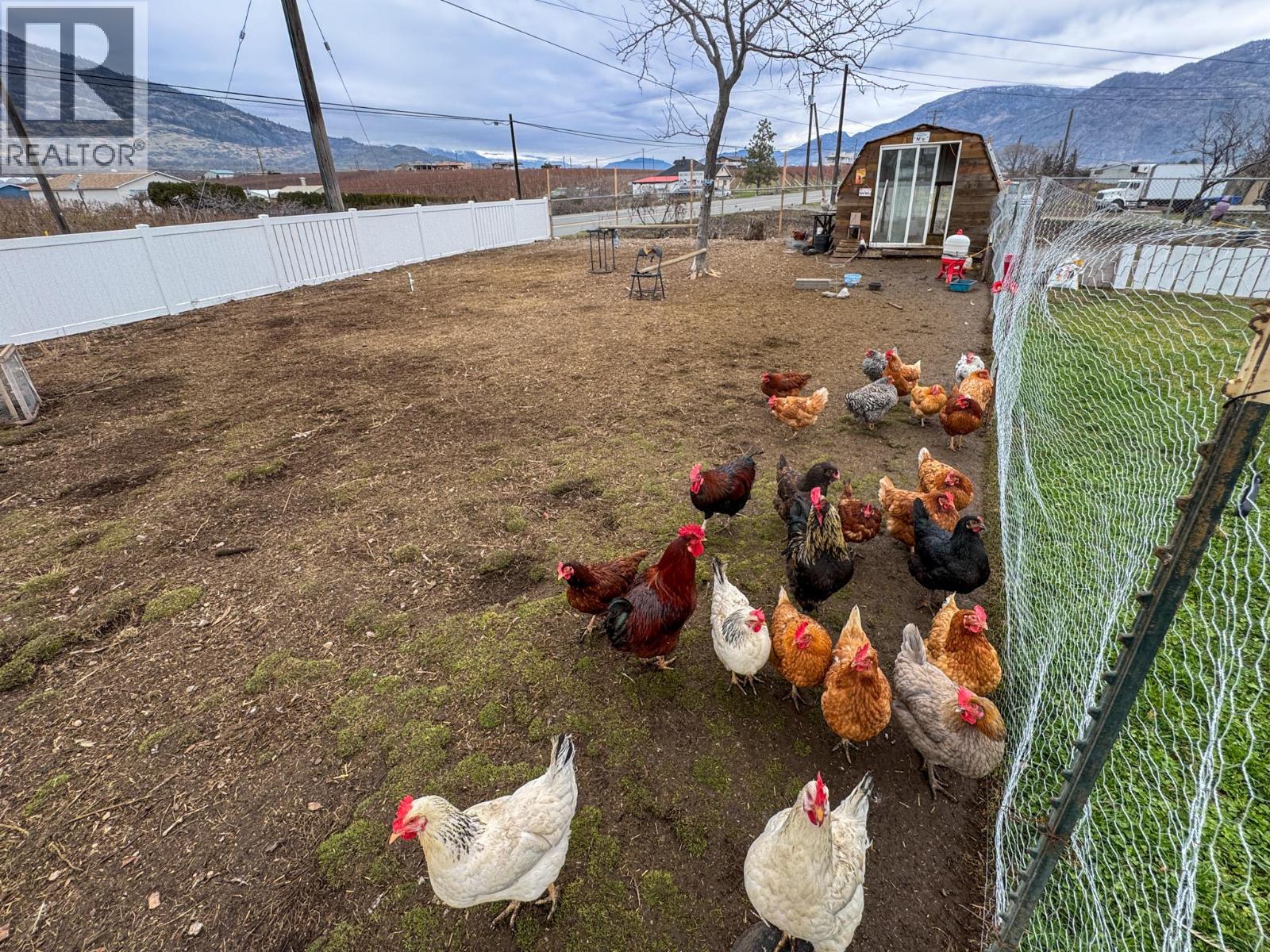 1827 97TH Street, Osoyoos