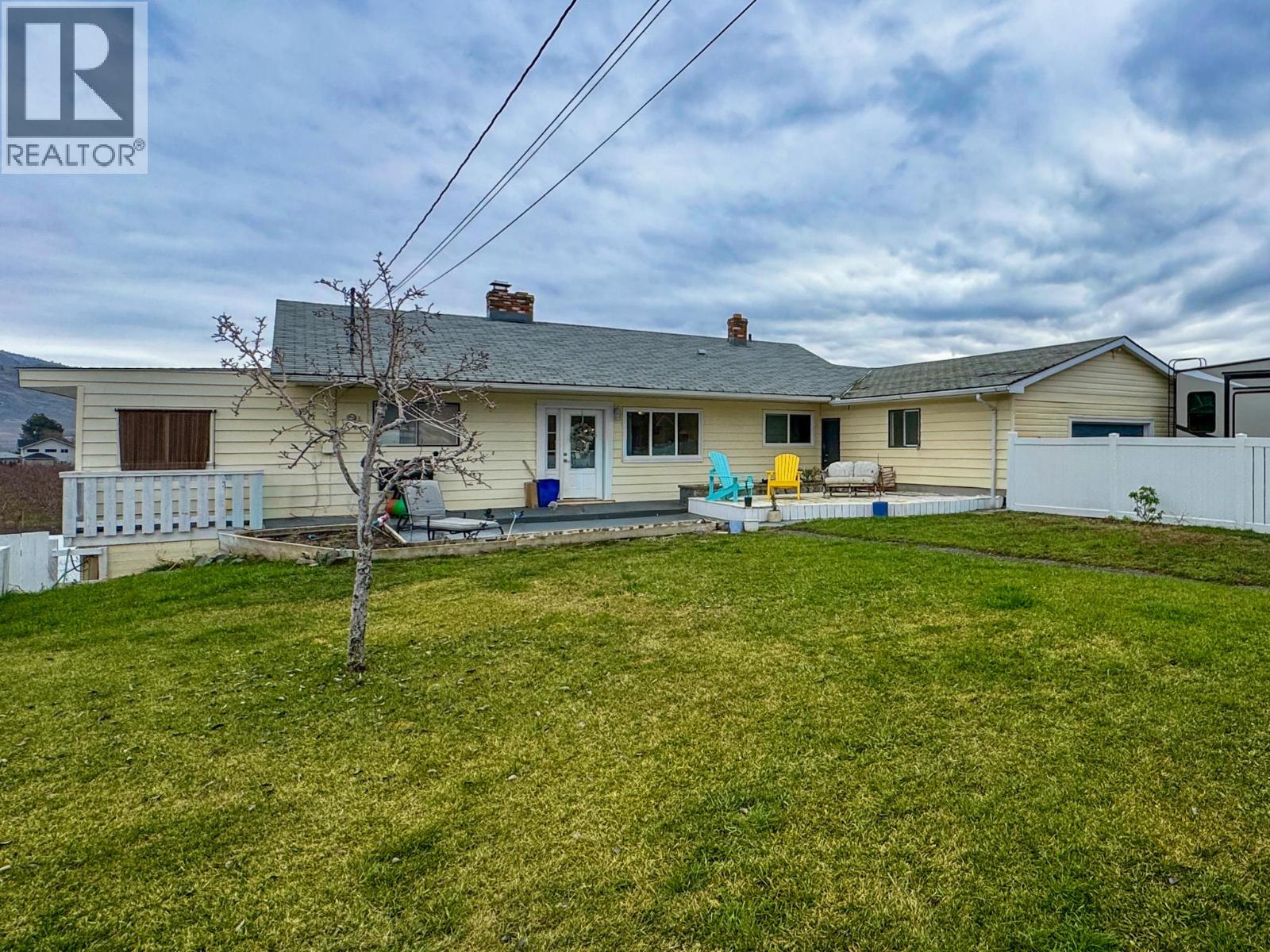 1827 97TH Street, Osoyoos