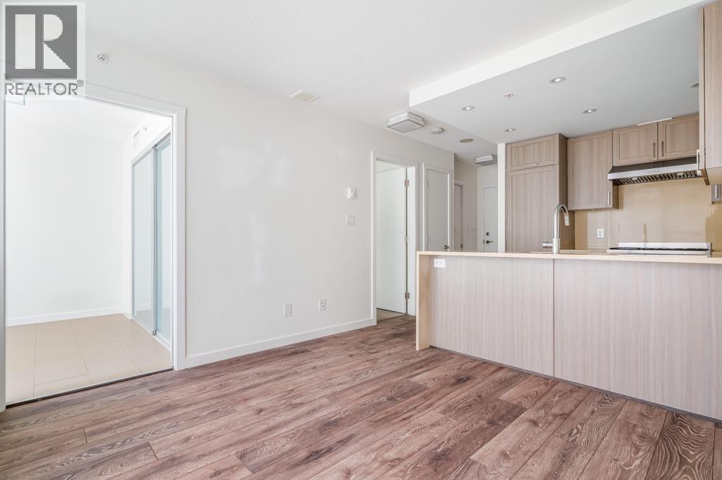 305 5665 BOUNDARY ROAD, Vancouver