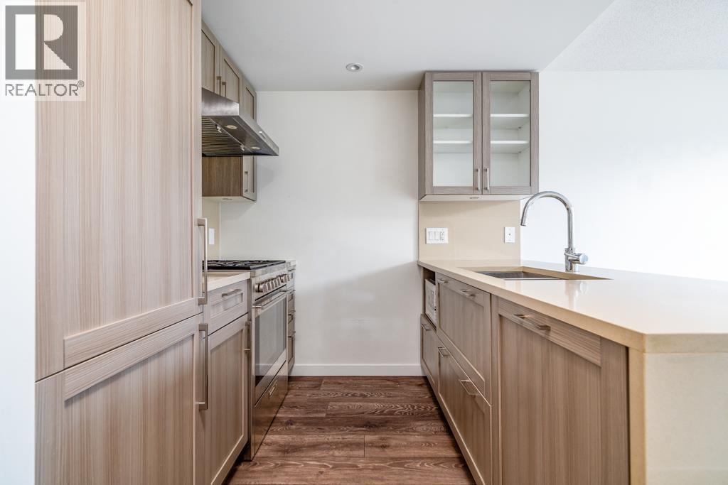 305 5665 BOUNDARY ROAD, Vancouver