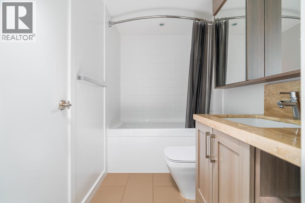 305 5665 BOUNDARY ROAD, Vancouver