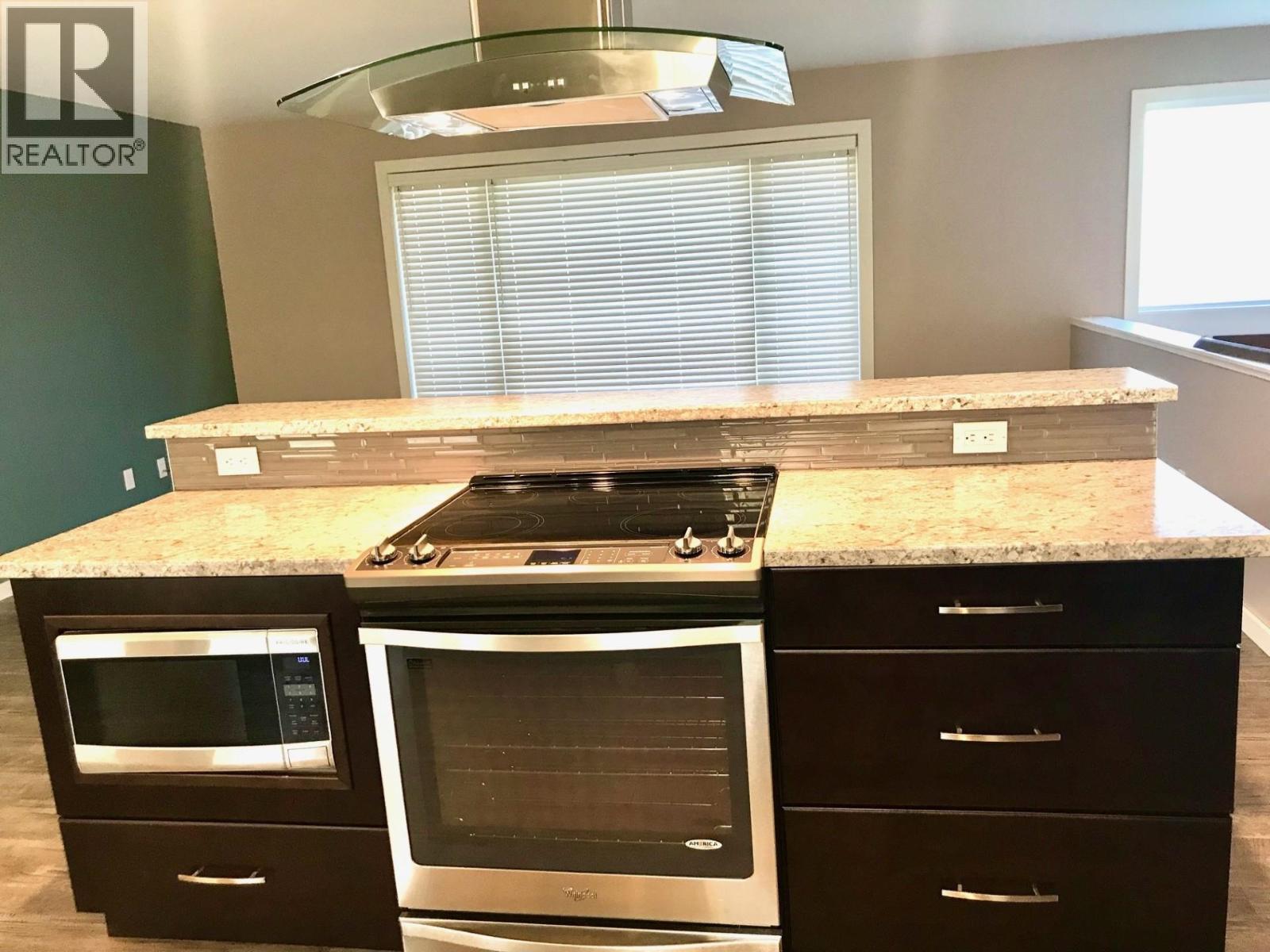 5407 W 54 AVENUE, Fort Nelson