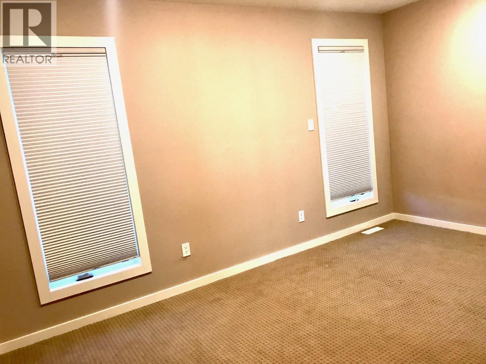 5407 W 54 AVENUE, Fort Nelson