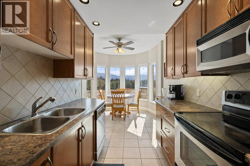 604 1947 Underhill Street, Kelowna