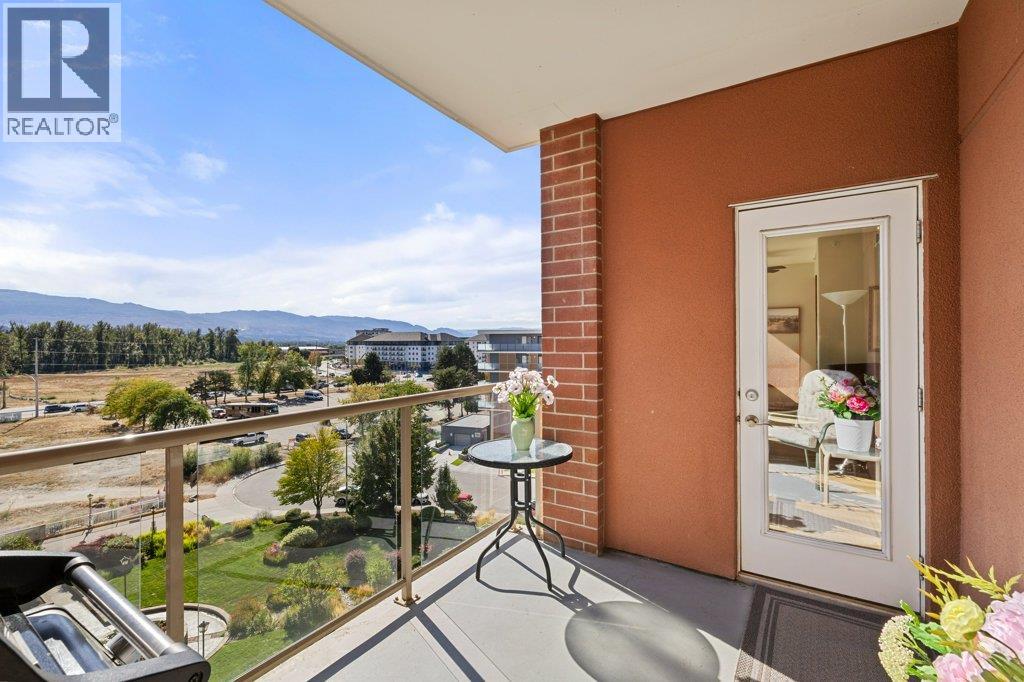 604 1947 Underhill Street, Kelowna