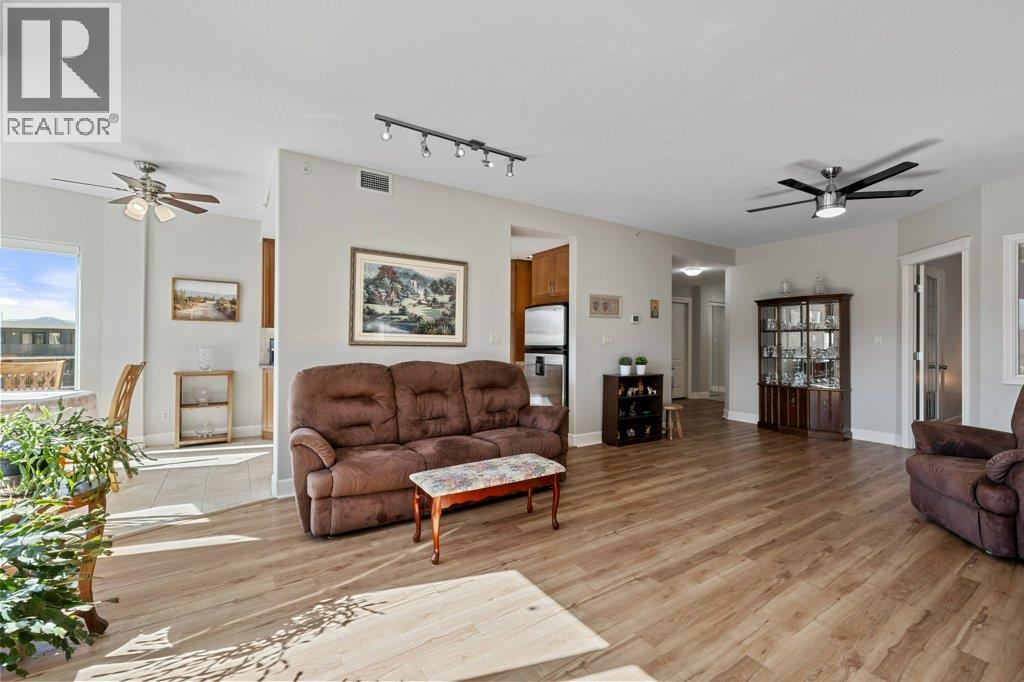 604 1947 Underhill Street, Kelowna