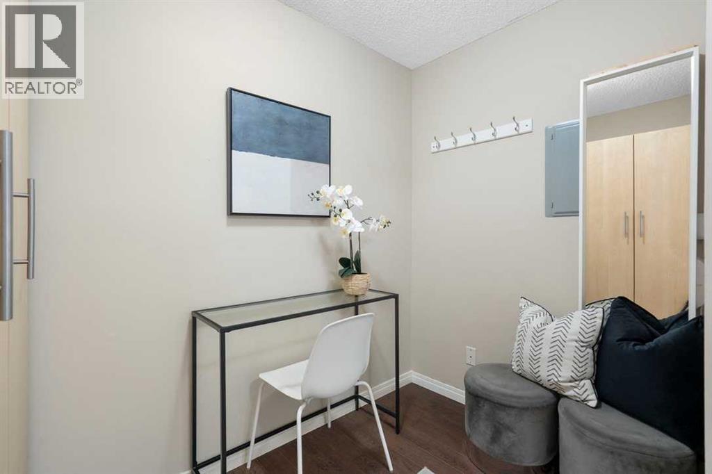 Single Family House for Sale in   Richard Road SW Lincoln Park Calgary 