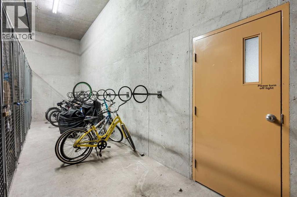 Single Family House for Sale in   Richard Road SW Lincoln Park Calgary 