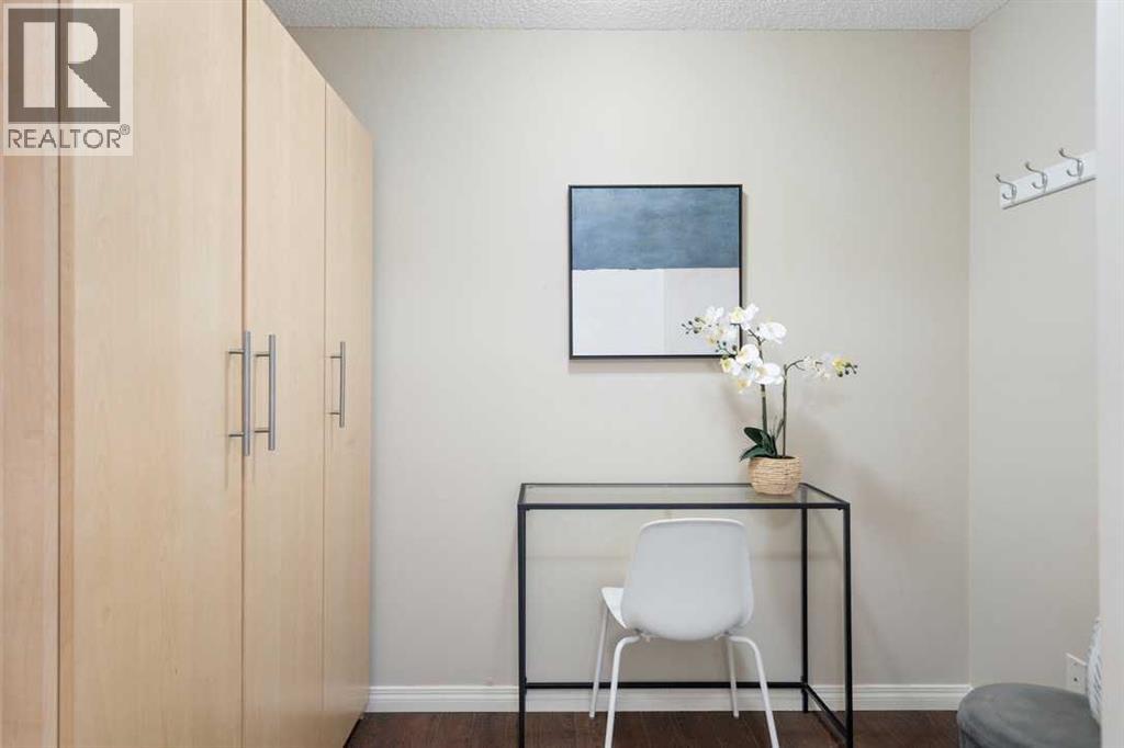 Single Family House for Sale in   Richard Road SW Lincoln Park Calgary 