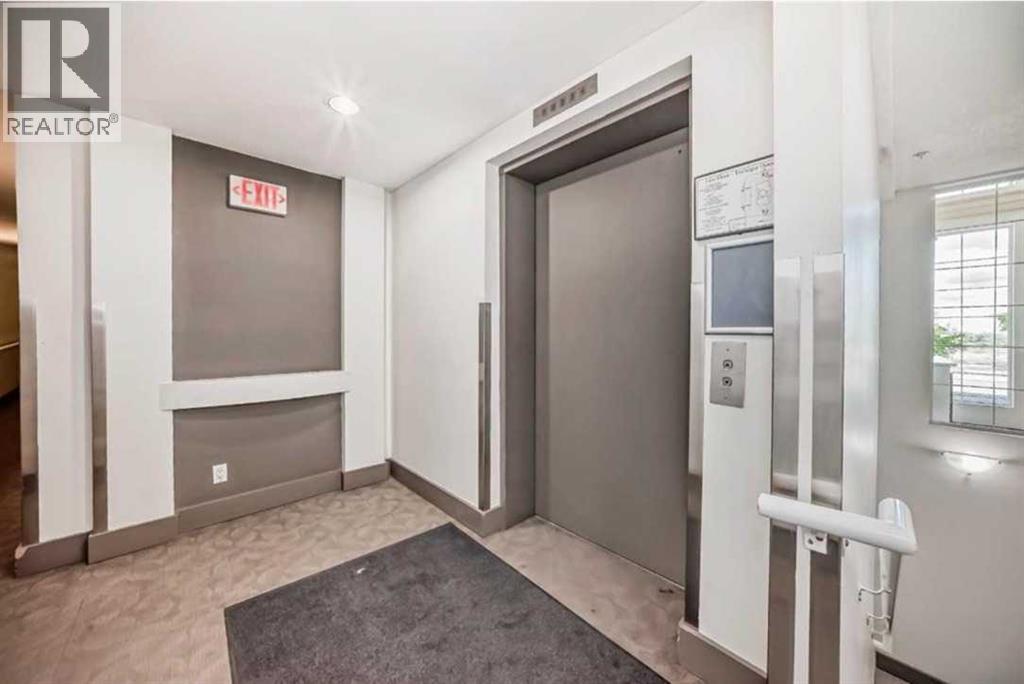 Single Family House for Sale in   Richard Road SW Lincoln Park Calgary 