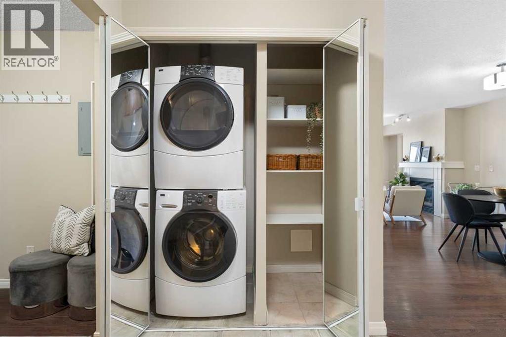 Single Family House for Sale in   Richard Road SW Lincoln Park Calgary 