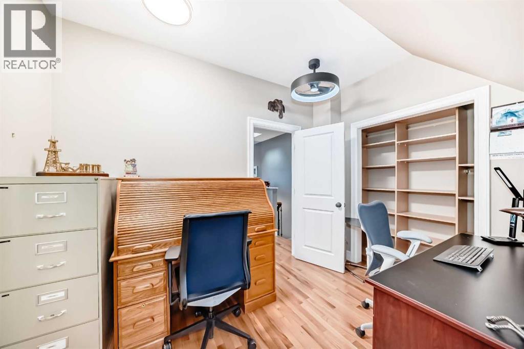 Single Family House for Sale in  Erlton Street SW Erlton Calgary 