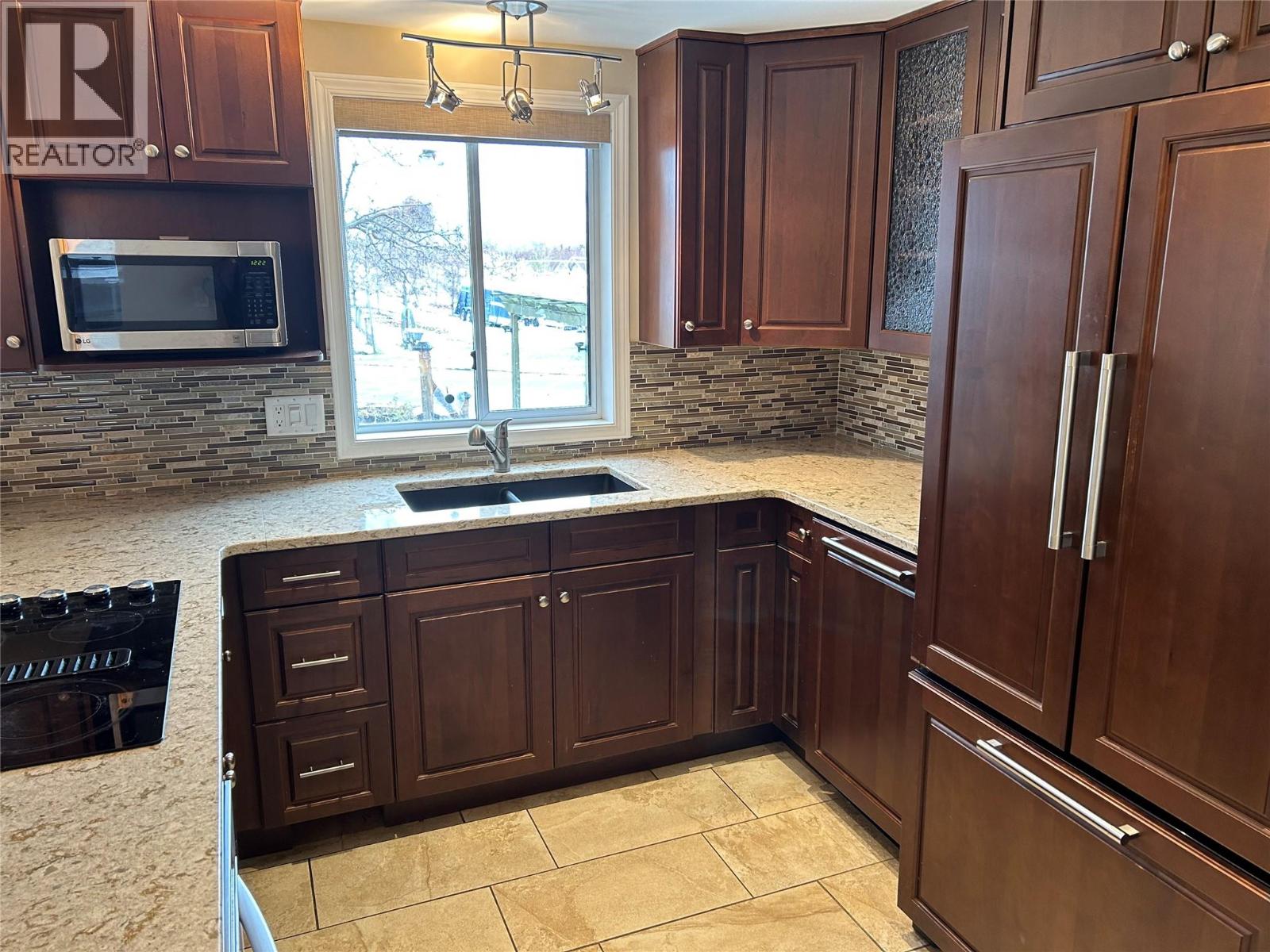 1220 MUNSON Avenue, Penticton