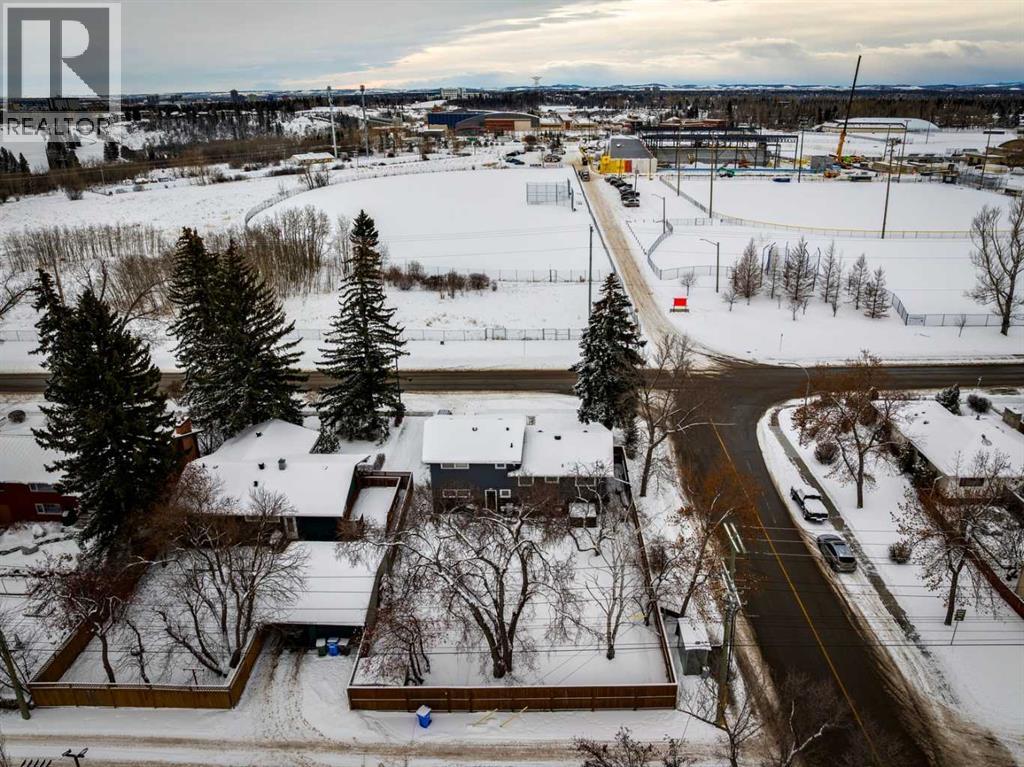 Single Family House 4 Level for Sale in   Avenue SW Altadore Calgary 