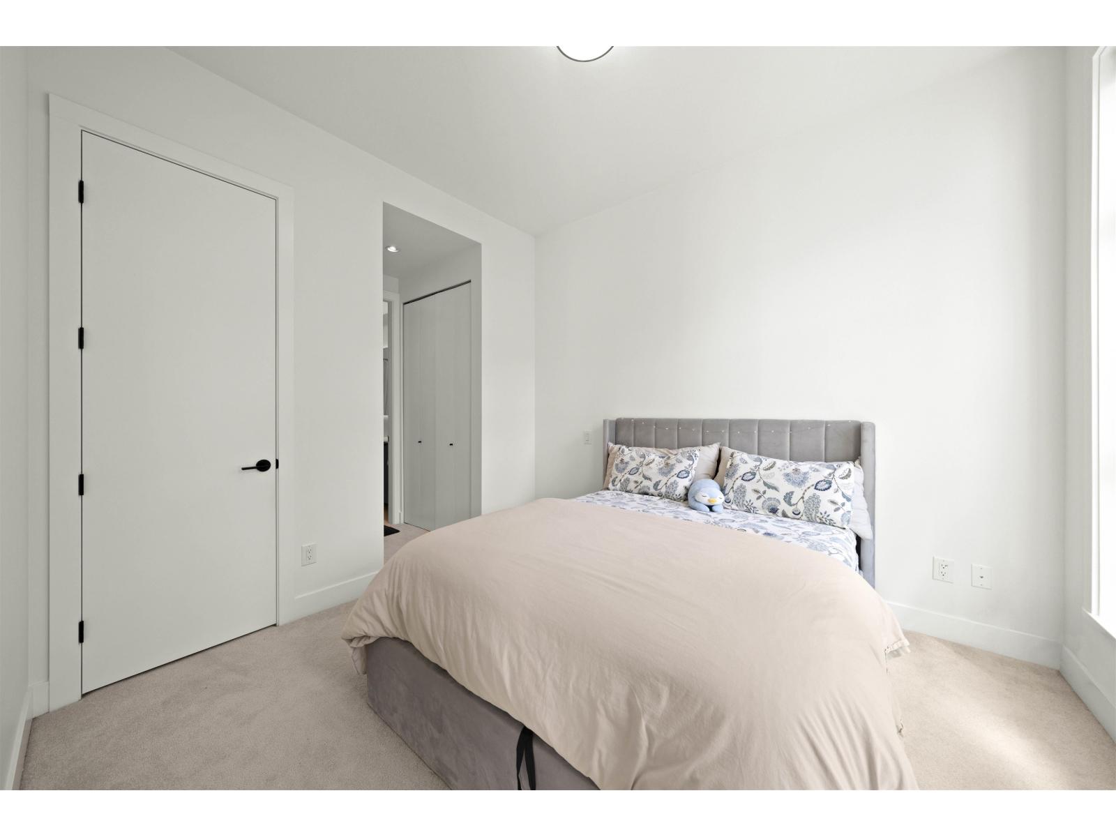 201 13933 105 BOULEVARD, Surrey