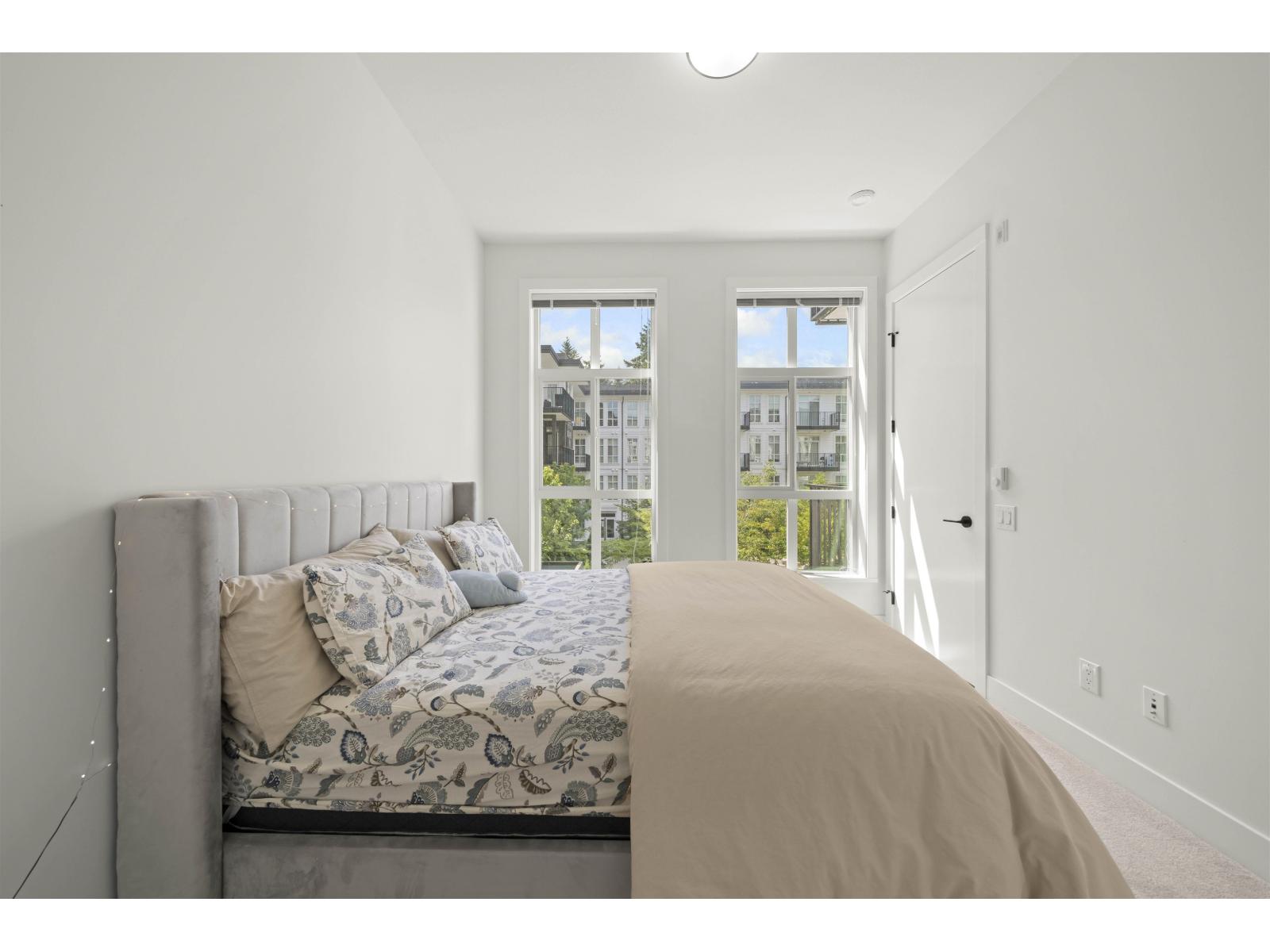 201 13933 105 BOULEVARD, Surrey