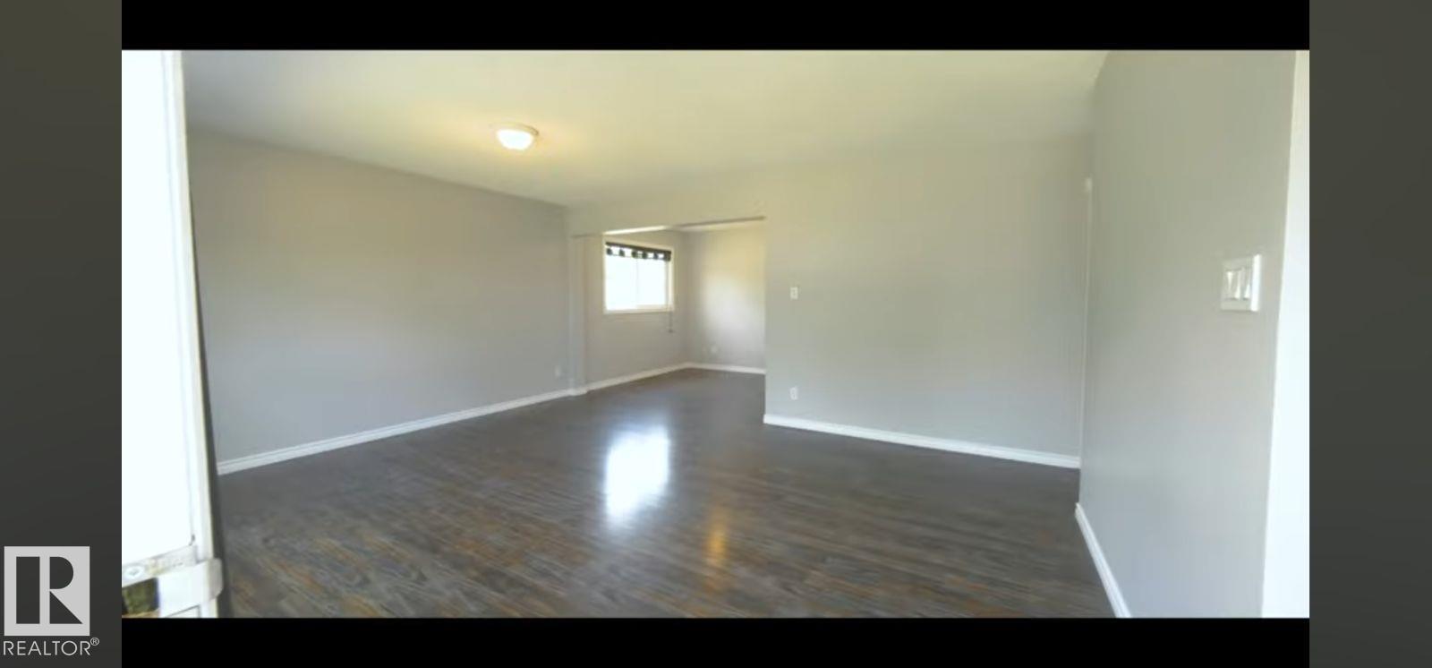 11319 137 AV NW - 2