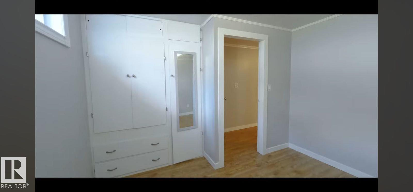 11319 137 AV NW - 30