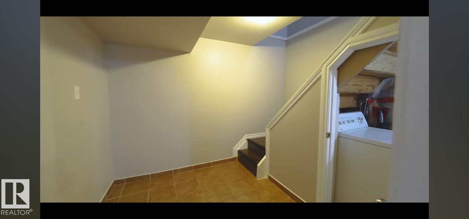 11319 137 AV NW - 40