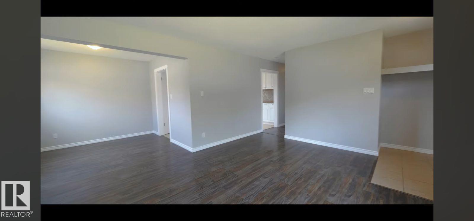 11319 137 AV NW - 7