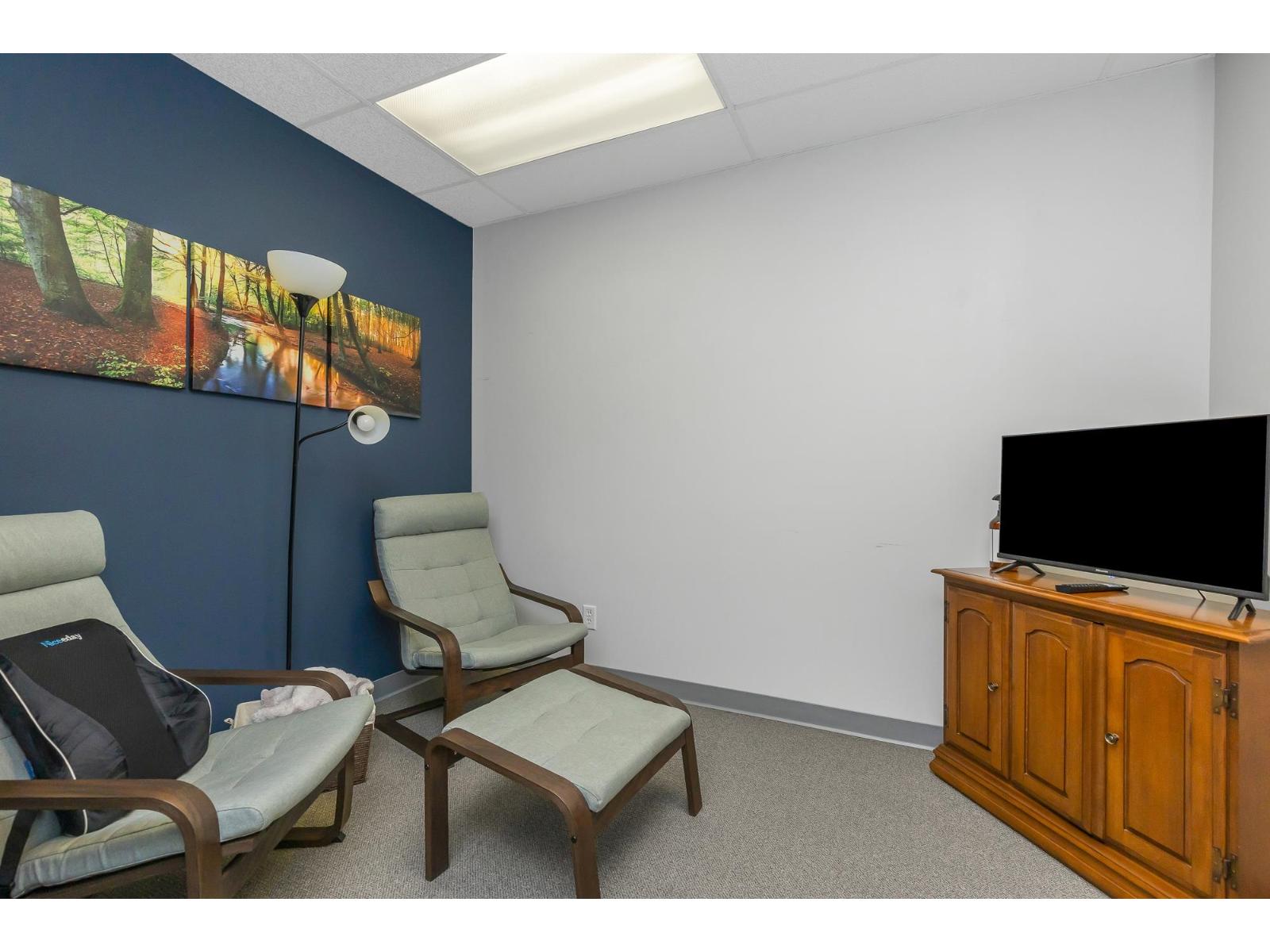 1 33119 SOUTH FRASER WAY, Abbotsford