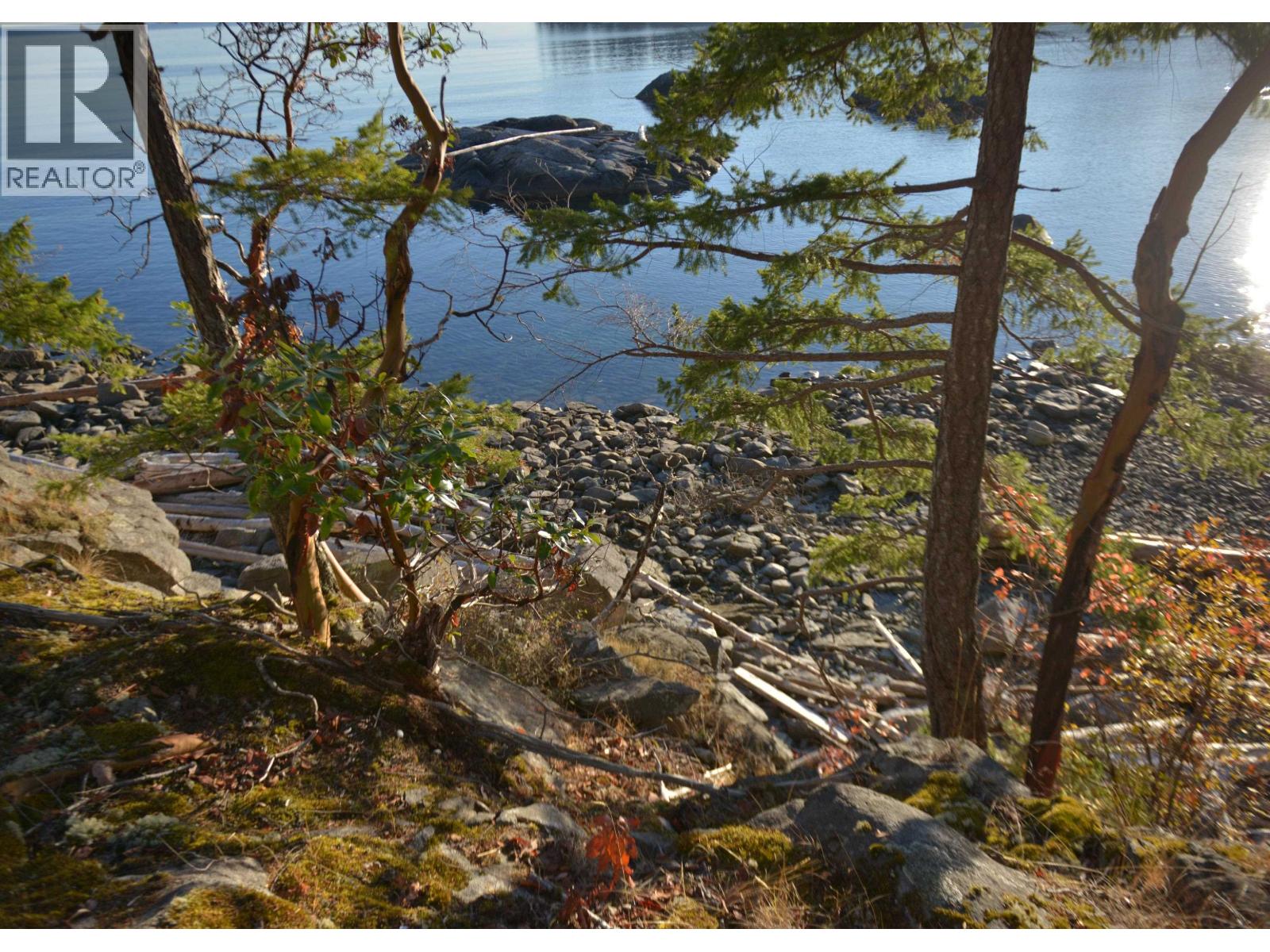 7643 COVE BEACH ROAD, Halfmoon Bay