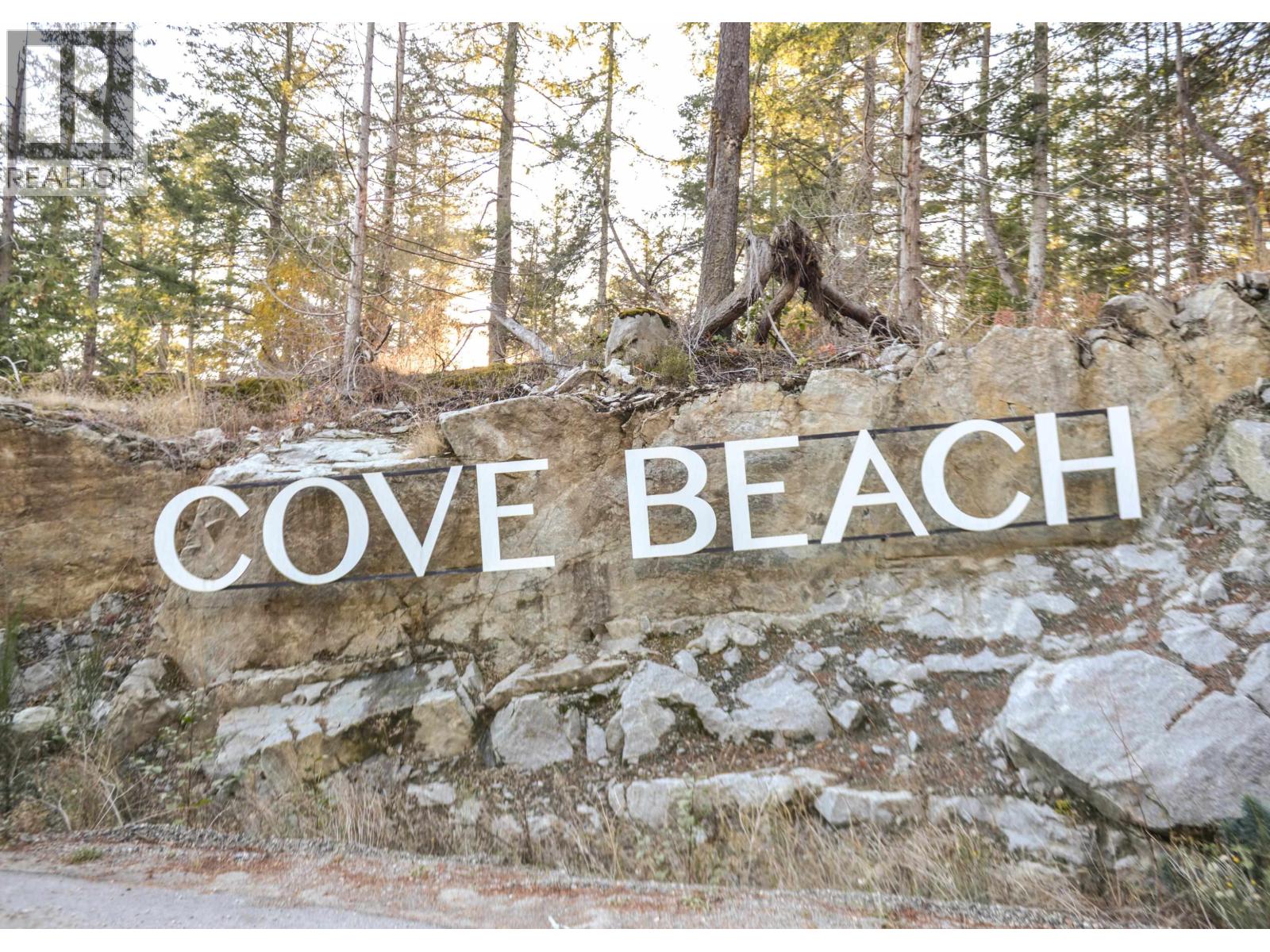 7643 COVE BEACH ROAD, Halfmoon Bay