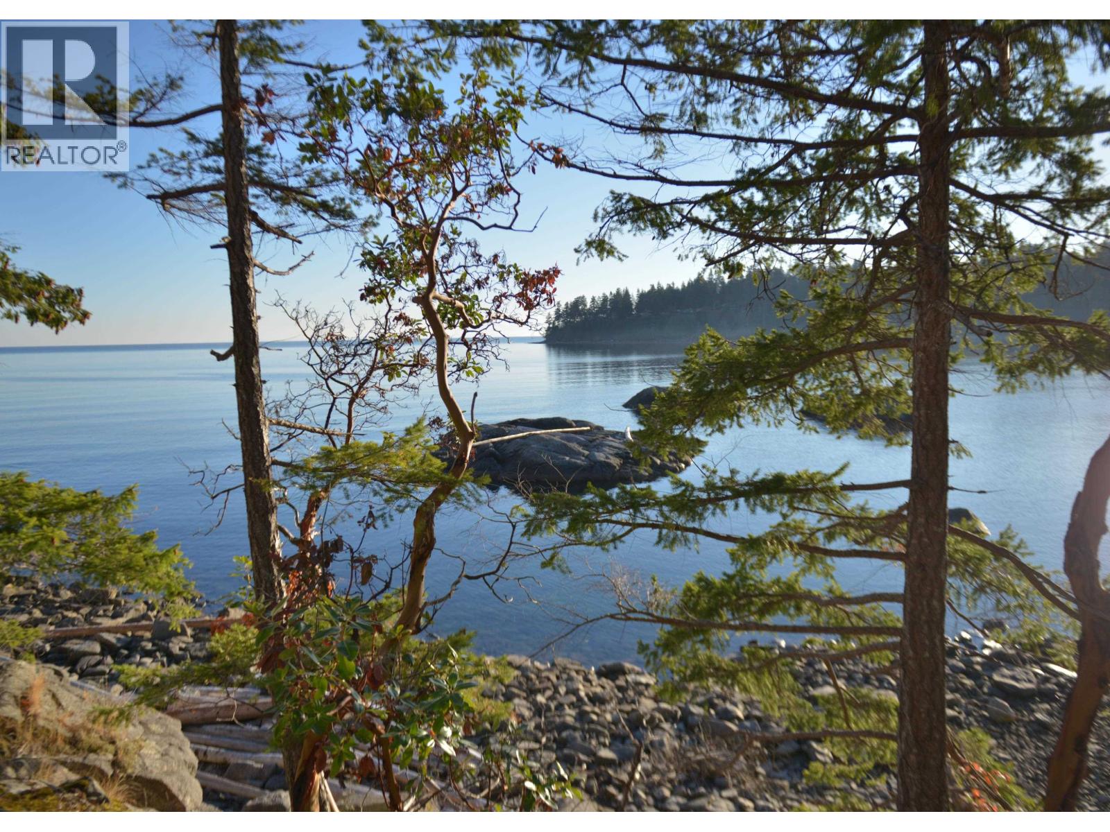 7643 COVE BEACH ROAD, Halfmoon Bay